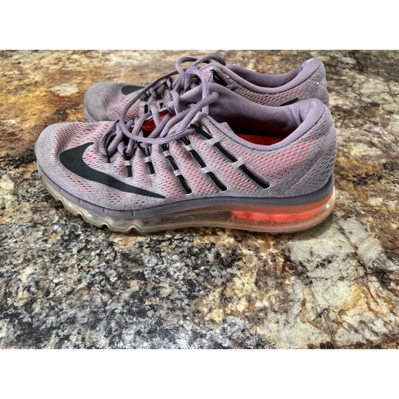 Women’s Nike Air Max 2016 - Picture 3 of 9